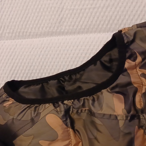 Cisono Camo Vest - Picture 9 of 11